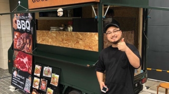 フードトラック看板